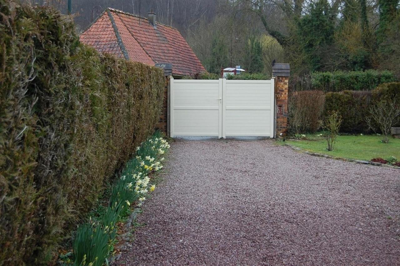 Le Petit Gite De La Varenne Saint-Hellier Exteriör bild